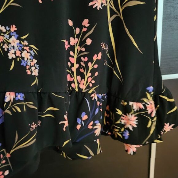 CeCe Ruffle dress size XL, worn once - Picture 3 of 3